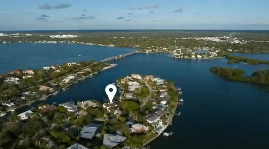 799 Freeling Dr, Sarasota, Florida 34242, United States, 4 Bedrooms Bedrooms, 14 Rooms Rooms,5 BathroomsBathrooms,Residential,For Sale,Vivre Le Reve,Freeling Dr,1184669